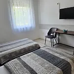 Lila Füge Apartamento Balatonfüred