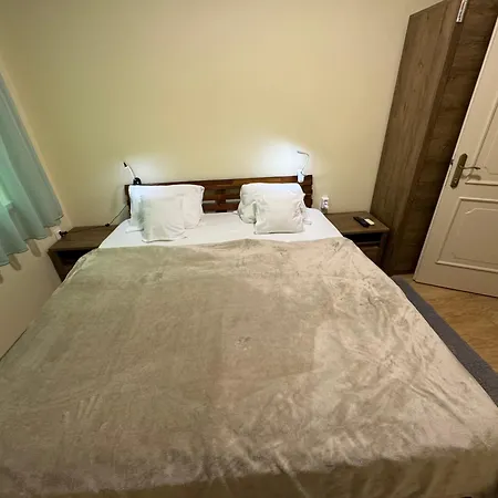 شقة Lila Fuege Vendeghaz بالاتونفوريد